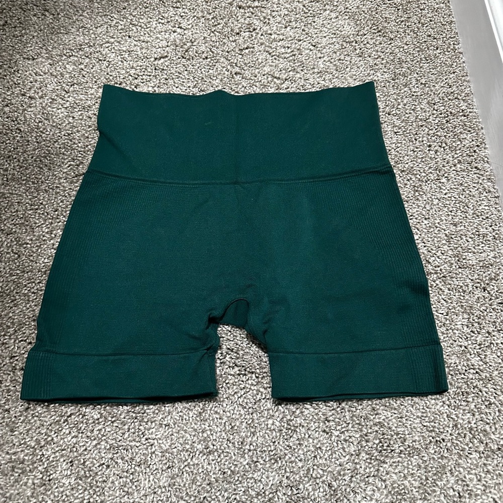 Set active shorts